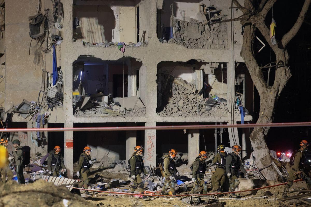 Iran Fires Long-Range Missiles, Strikes Near Israeli Nuclear Site