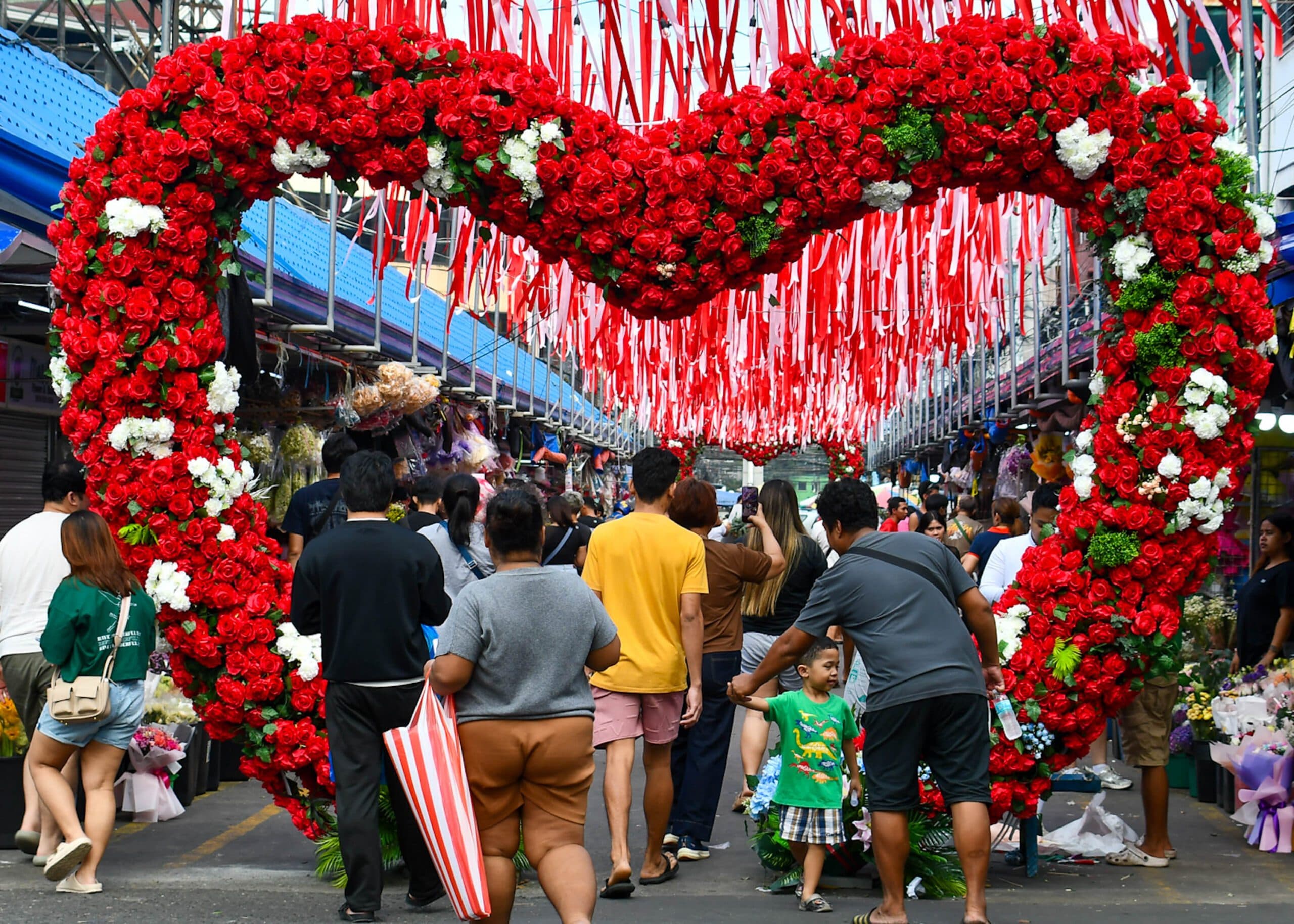 Dangwa's Valentine Rush: Manila's Flower Heart Blooms