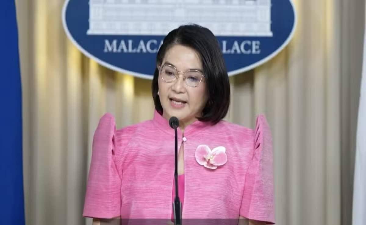 Palace warns China-linked funds to VP's husband could be betrayal if proven